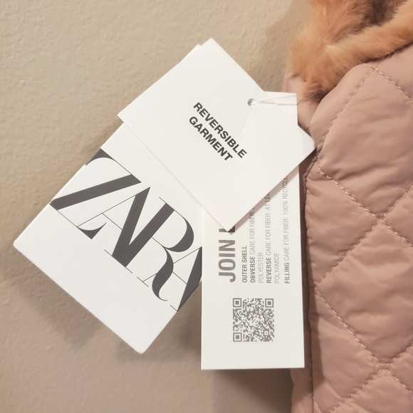 Zara - Reversible Vest - Quilted and Soft Faux Fur - Read for Sizing - Picture 3 of 7